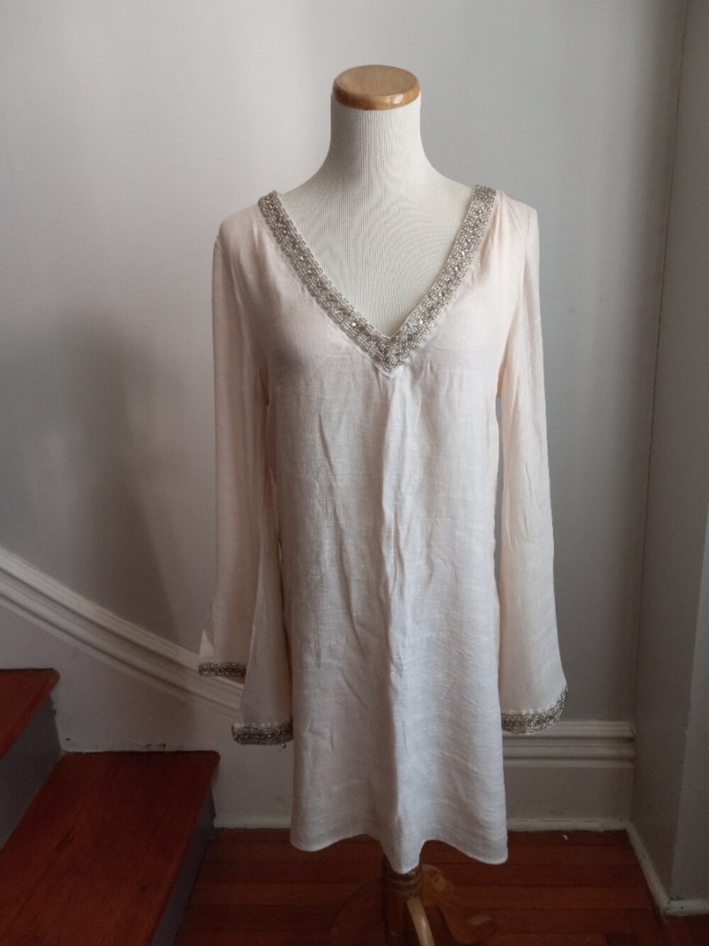 UNION OF ANGELS BEIGE BEADED BELL SLEEVES TUNIC MINI DRESS NWT M
